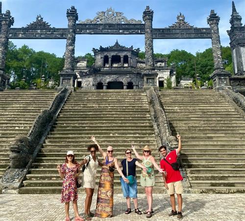 Da Nang: Hue Imperial Day Trip, Hai Van Pass & Lunch