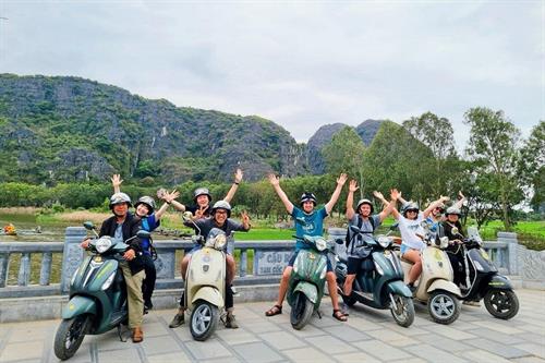 Ninh Binh Hightlight & Hidden Gem from Hanoi with Skip-The-Line